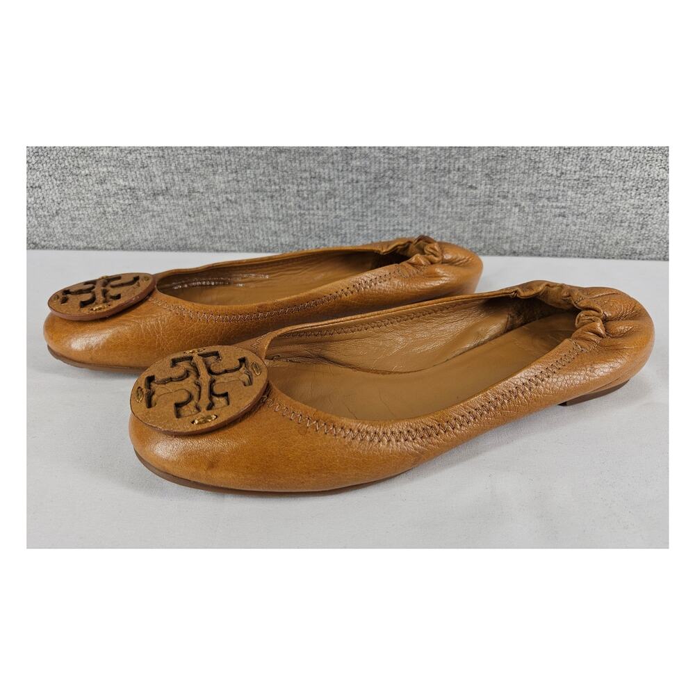 Tory Burch Tan Leather Logo Round Toe Ballet Flats - Picture 2 of 12